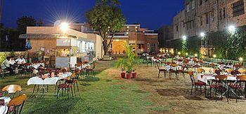 Oyo 15001 Marvel Umed Hotel 3*